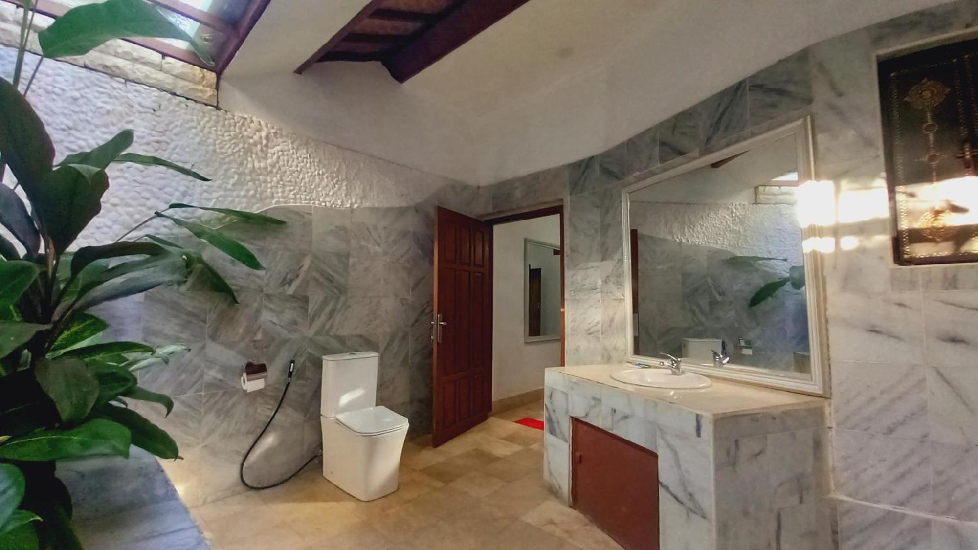 Matahari Inn Kuta  Εξωτερικό φωτογραφία